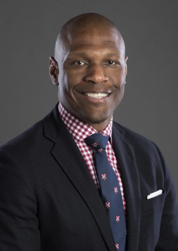 dr. chris howard headshot